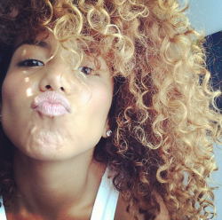 mesooconfident:  http://mesooconfident.tumblr.com