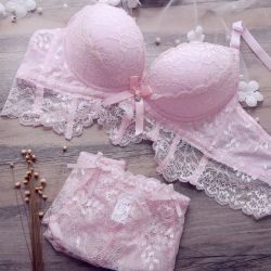 coquettefashion:  Pink Lace Push Up Bra + Panties 