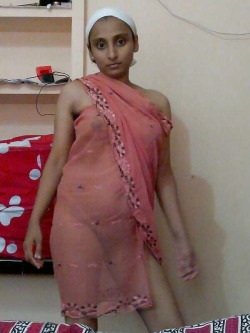 fuckingsexyindians:  Indian amateur with hairy pussy and armpits