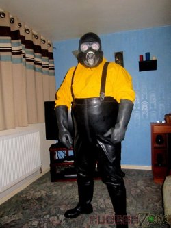 hazrob11:  Chest Waders from the Web 2382 