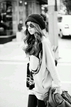 coolhipsterfashion:  Hipster Girls are Simply Hotter: http://beautifulangel.dailypix.me/hipster-girls-are-hotter