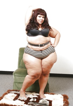 bigdreamsbbw:  Syrianna. Immortal. 