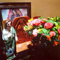 la-comadre:  Mi altar, San Judas y la Virgen de Guadalupe