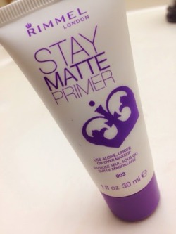 beautybyjasminec:  Review: Rimmel Stay Matte Primer http://beautybyjasminec.blogspot.com/