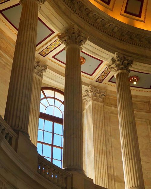 thehandbookauthority:at Russell Senate Office Building 