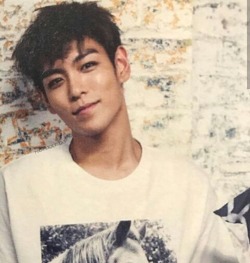 mostlytabi:  RARE White tee Tabi