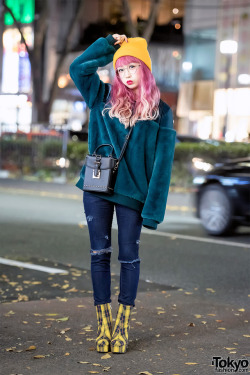 tokyo-fashion:  Pink-haired Japanese model Hikapu on the street