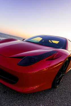  Ferrari Red | © | AOI 
