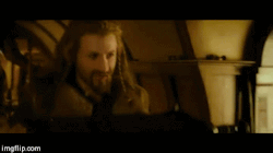 asguardianelf:  Fili sure has many weapons:))