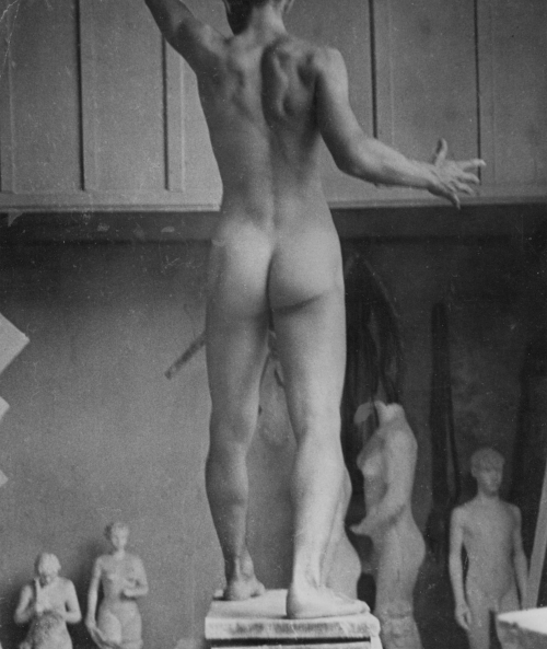 newloverofbeauty:Karl Geiser;  The Studio  (1930s)