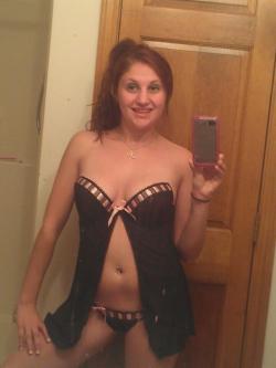ex-wife-gf-postednude4u:  Selfshot submission  Thanks 
