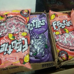 I want em!!!!! #Frooties (at ferry express #4)