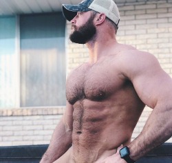beardburnme2:  Tracetrainer Twitter 