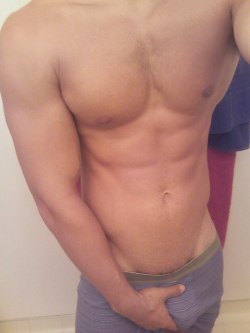 wildbait:  In [M]y boxers today :) Posted by Reddit user Knightwing2814