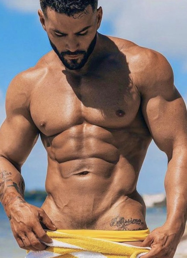 hotguysforyou2128: