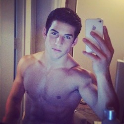 instaguys:  Guys with iPhones Source: gwip.me   