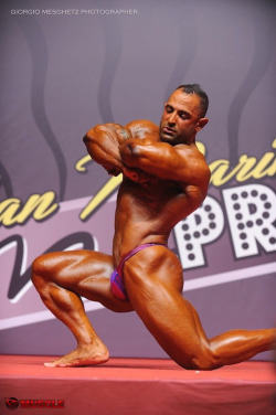 myfavoritemusclemen:  Guy Cisterninohttp://myfavoritemusclemen.tumblr.com/archive