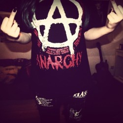 atelphobia-kiri:  #present#shirt#anarchy#punk#a#middlefinger#hate#anarchie#hass#hose#casualties#blabla