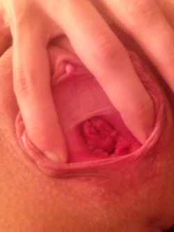 fishluver69:  m00ndanc3r:  Spreading my pussy open :)  👅👅👅💦💦💦🍆🍆🍆