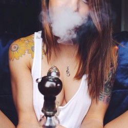 theganjagirls:  New Pic From @wanderlust_soul Source: http://instagram.com/p/lBGhyIqJCz/Ganja