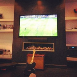 Just from this picture I can tell Niall’s living room is