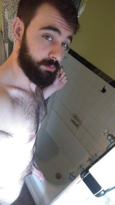 windsorman519:  Like to join him in the shower