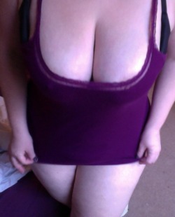 chubbychasingchubby:  jessicas-cum-blog:  My first picture! If