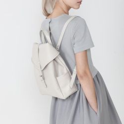 zhinoutfit:  Little beige leather backpack | Asya Malbershtein