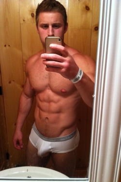 guys-with-bulges:  Those coin-nips make you wonder if the dickhead