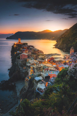 lsleofskye: Cinque Terre | lifewithelliott Location: Vernazza,