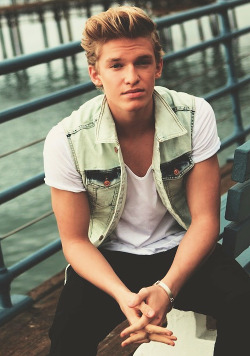 surfsupgrom:  Codes ♥