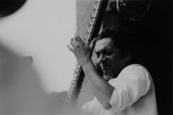 jonasgrossmann:  elaine mayes…ravi shankar, monterey, 1967