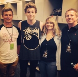 5secondsofsummer-fanpage:  The 5SOS Relatives