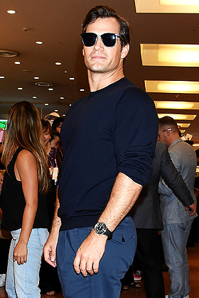 mrcavill:  Henry Cavill + Bum of Steel