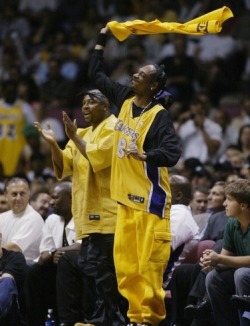 kush-and-sizzurp:  hiphopclassicks:  Snoop x Nate Dogg  213