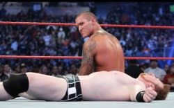 foreverwwelover:  The Viper strikes again.  Can I please be next