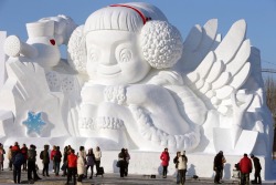 leslieseuffert:  China Harbin Stunning sculptures were carved