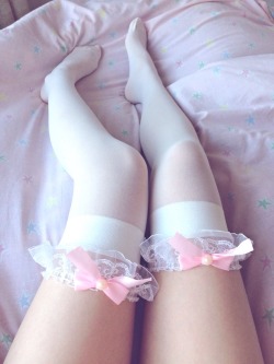 yenless:  yurifairy:  ~ new garters ~  ¥FOLLO₩ING SIMILAR