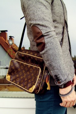 thefashionstreets:  http://thefashionstreets.tumblr.com/