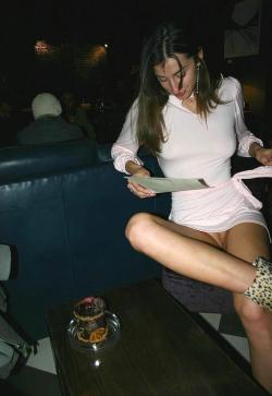 letusseeyourpanties:  The Upskirt Voyeur 