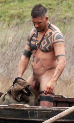 male-and-others-drugs:  Tom Hardy