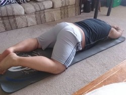 billsibs:  Failing at yoga.