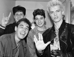 historium:  Beastie Boys posing with Billy Idol in 1986.