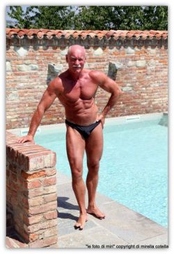 qnass30:  I love muscle daddy  Gorgeous!