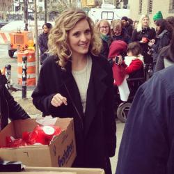 324b21-clone:  Jello, muffins & @EvelyneBrochu at the @sunshine_cinema