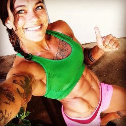 fuckyeahhardbodies:  Aurora Lauzeral #AuroraLauzeral #fitness