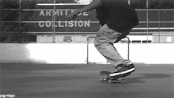 skate-n-paint:  was that a nollie 540 flip??! 
