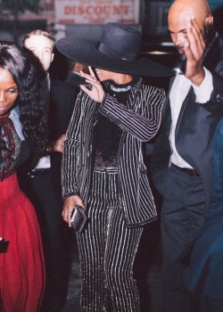 causeislay:  she did that 