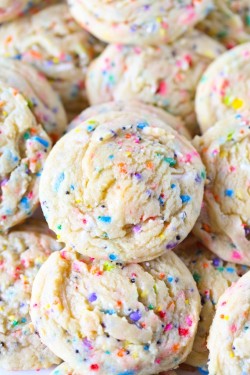 fullcravings:  Super Soft Sprinkle Pudding Cookies 