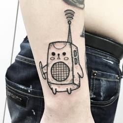 hugotattooer:  U gotta walkie the talkie 💥💥💥 . . . 예약문의